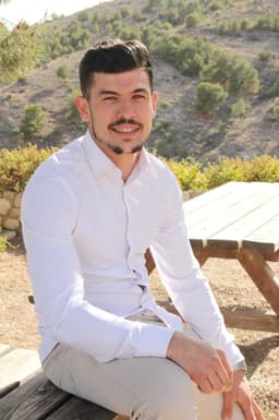 Carlos Serrano